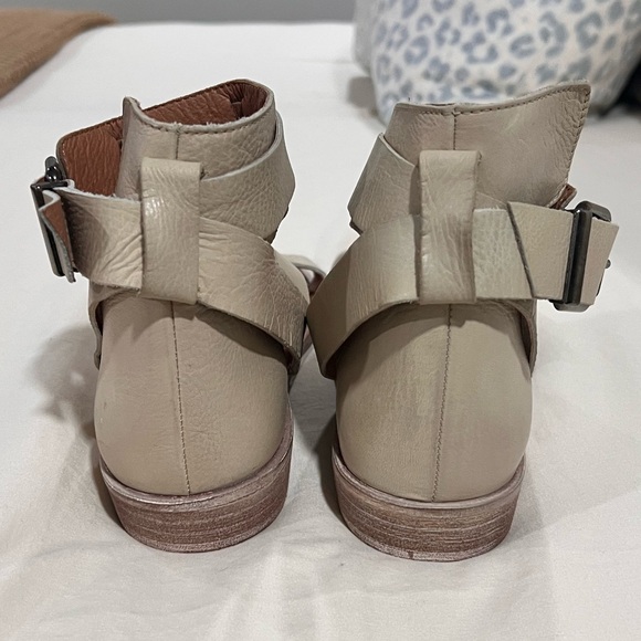 Vale Boot Sandals - Picture 4 of 6
